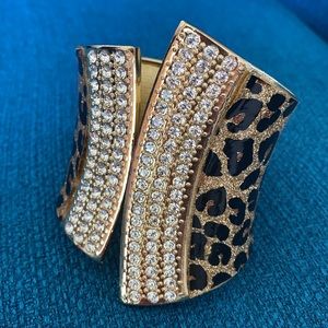 Animal print bracelet 🐆 cuff